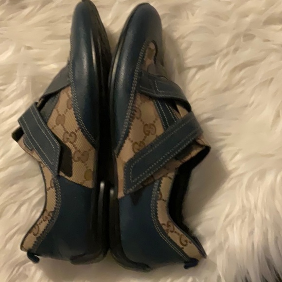 Gucci Navy and Beige Monogram Sneakers - Picture 11 of 11